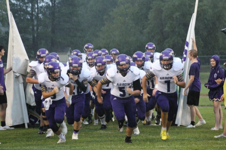 Arrows Start Conference Play