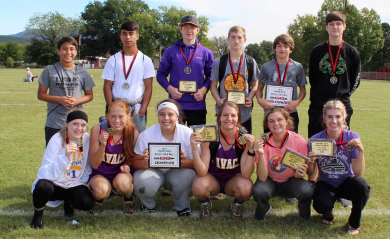 Arrows run like the wind at district meet.