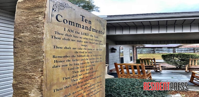 10-Commandments-Monument-Heritage