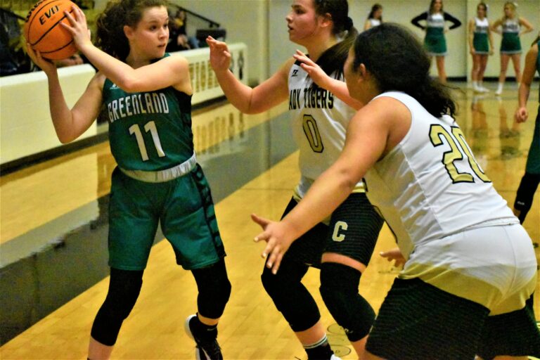 Tenacious Defense Leads Charleston Girls Route of Greenland