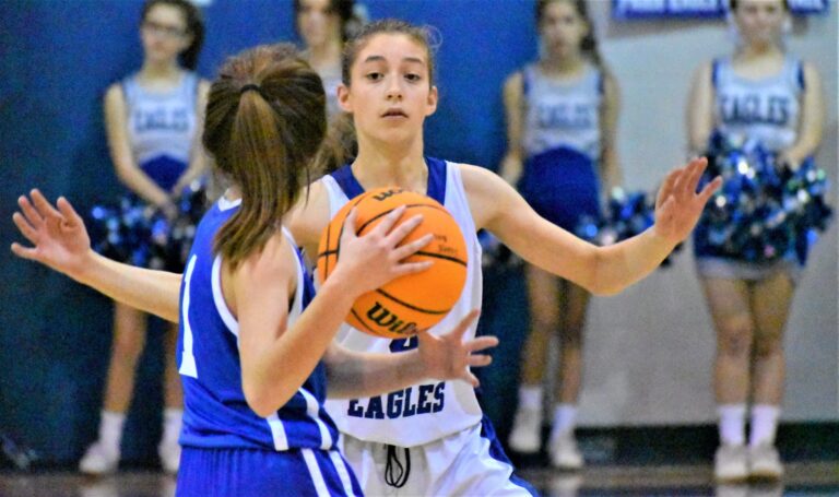 Paris Jr. Eagles and Lady Eagles Take Care of Business Against Two Rivers