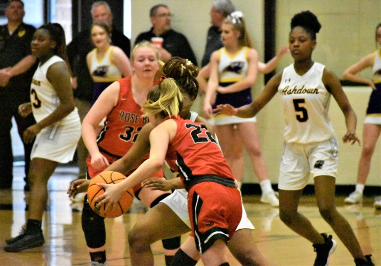 Second Day of 3A State Basketball Tournament Begins With Upset in Girls Bracket