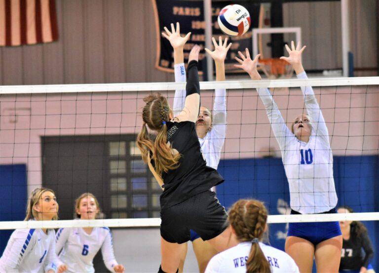 Paris Remains Perfect in Conference Play, Defeats West Fork 3-0