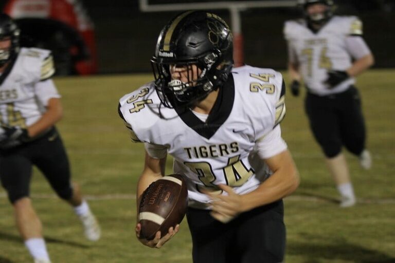 Charleston Remains Undefeated in Conference Play with 49-33 Win at Lincoln