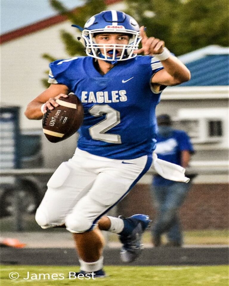 Weaver to Lead Soaring Eagles Passing Attack in 2021