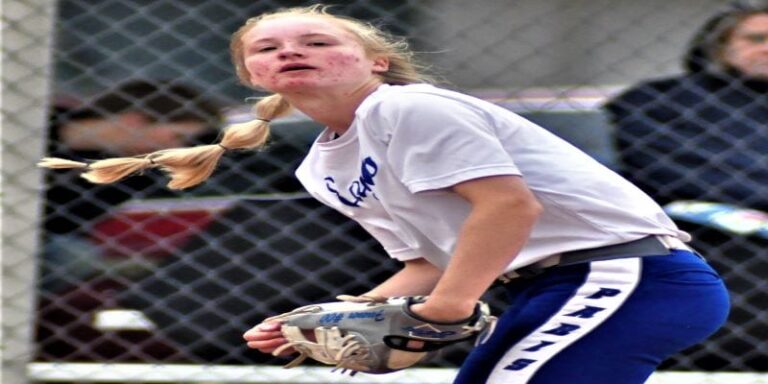 Paris Defeats Lincoln 8-4 in Last Regular Season Home Game
