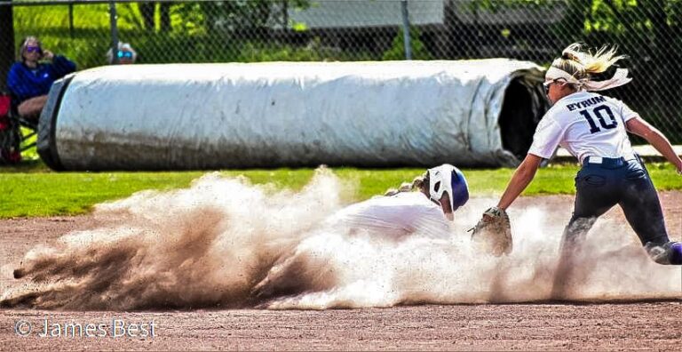 Paris Defeats Booneville 8-4 to Win the Class 3A Region 1 Softball Championship
