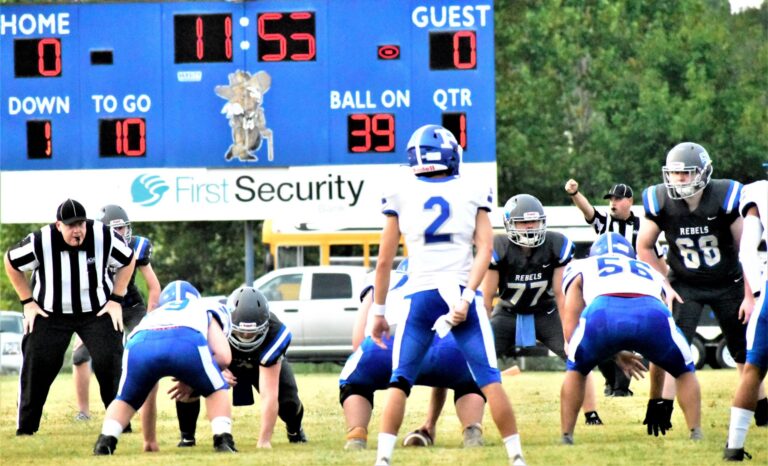 Paris Defeats JC Westside 34-6 to Improve Season Record to 2-0