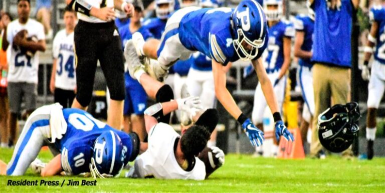 Eagles Route West Fork in Home Opener, 54-0