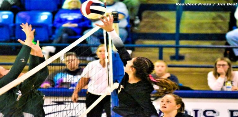 State 3A Volleyball Tournament Underway at Paris