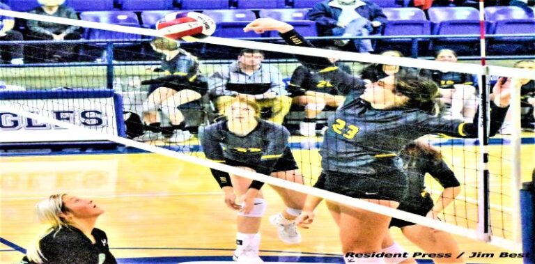 Championship Game Finalists to be Determined Today in Class 3A State Volleyball Tournament