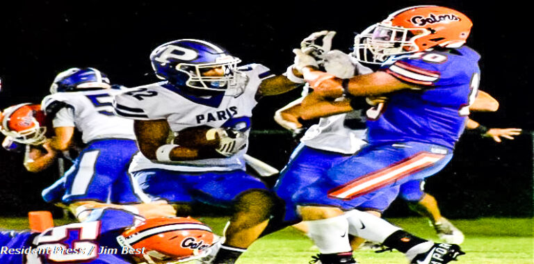Eagles Trounce Gators at Two Rivers, 58-0