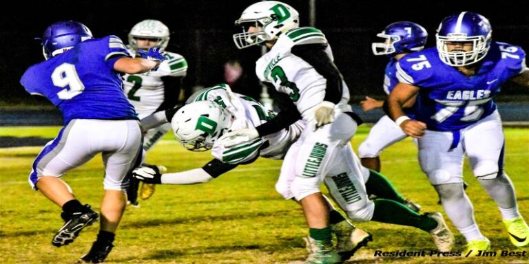 Stellar Senior Class Leads Paris to Regular Season Ending Victory to Finish as 3A-4 Conference Runner-ups