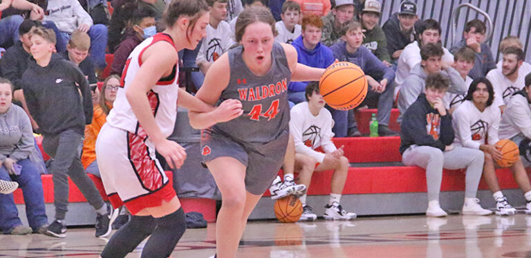 Lady Dogs Kick off the Season 