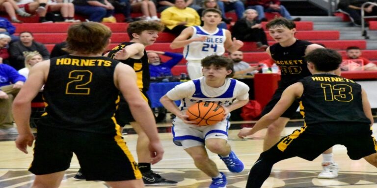 Hackett Defeats Paris 70-62 to Advance to Today’s Bill Frye Tournament Championship Game