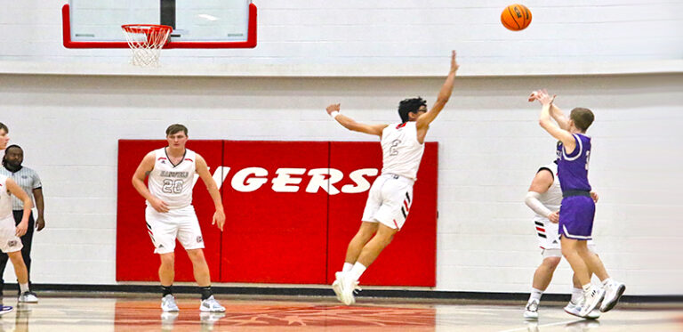 Lavaca Tops the Tigers in Friday Conference Match-up