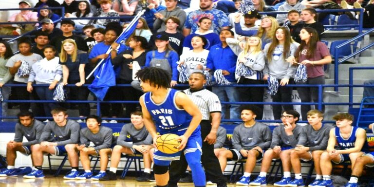 Gritty Paris District Tournament Effort Lands Eagles in Regionals as a #2 Seed