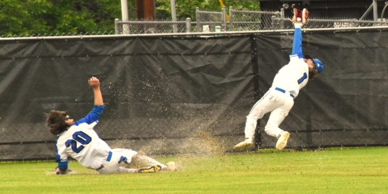 Paris Defeats Greenland 8-1 to Advance to Regional Second Round & Next Week’s State Tournament