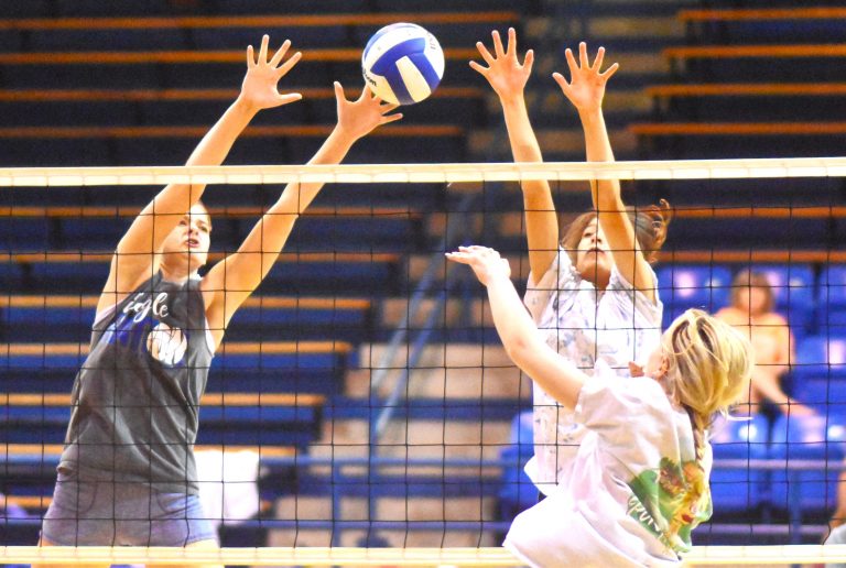 Paris Volleyball Rebuilding for Upcoming 2022 Season