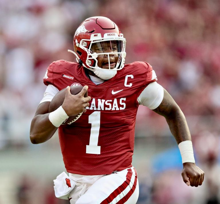 Hogs’ K. J. Jefferson Added to Davey O’Brien Award Watch List