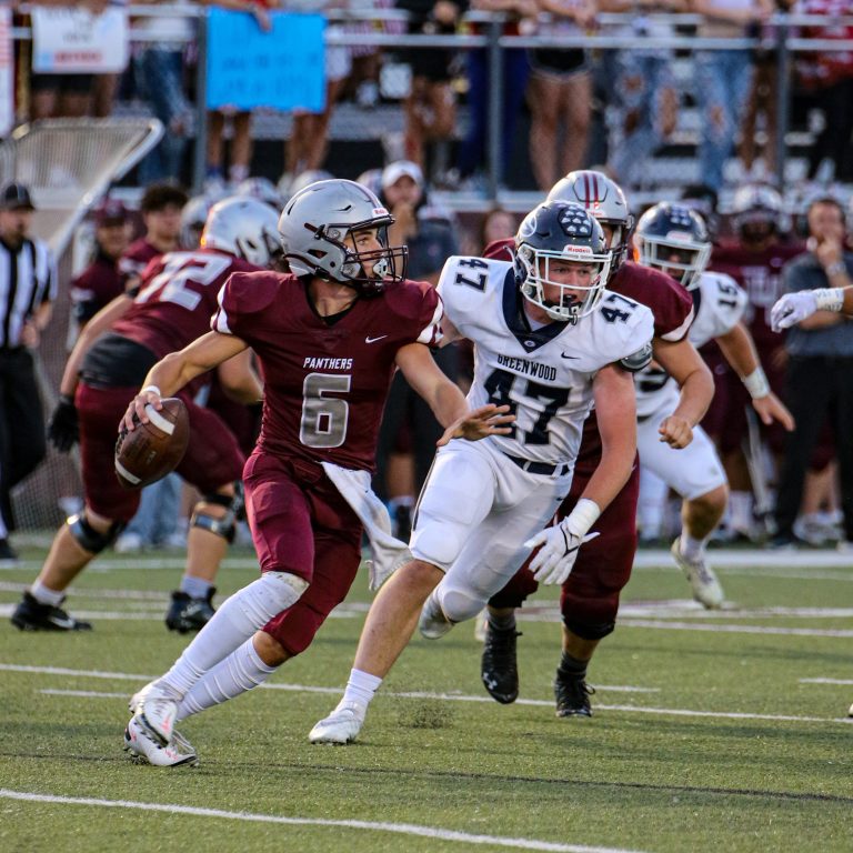 Bulldogs Cruise Past Panthers