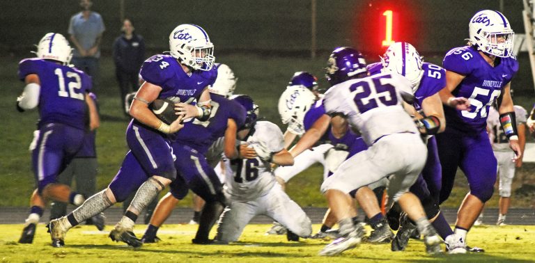Booneville Rolls Over Ozark, 35-7