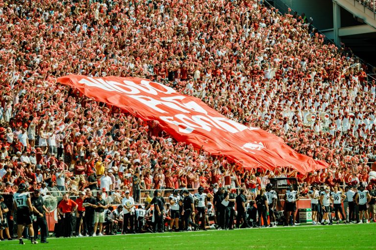 South Carolina Gamecocks Come to DWR Razorbacks Stadium on Saturday to Open SEC Play