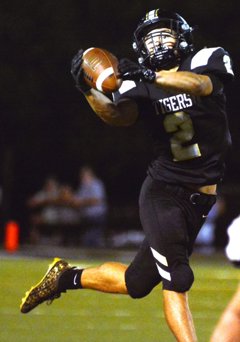 Nashville Holds On to Defeat Charleston, 27-19
