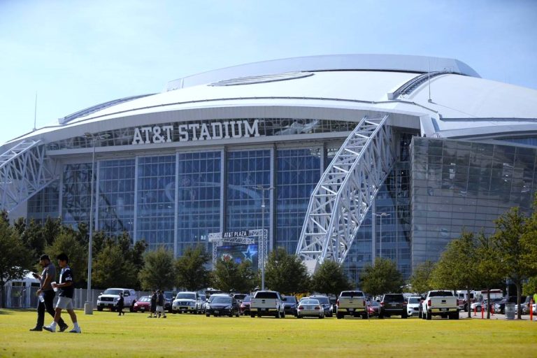 Hogs Heading to “Jerry World” this Saturday to Battle the Aggies in the Southwest Classic