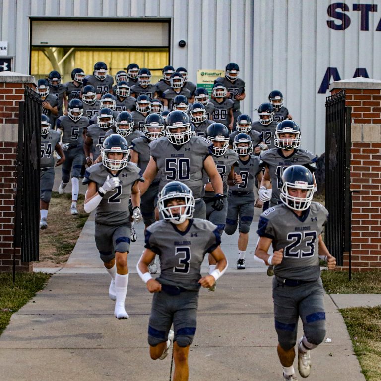 Freshmen Bulldogs Survive Goblins Scare