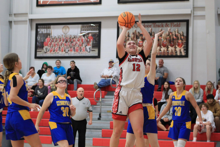 SR Lady Tigers Survive Cedarville Scare