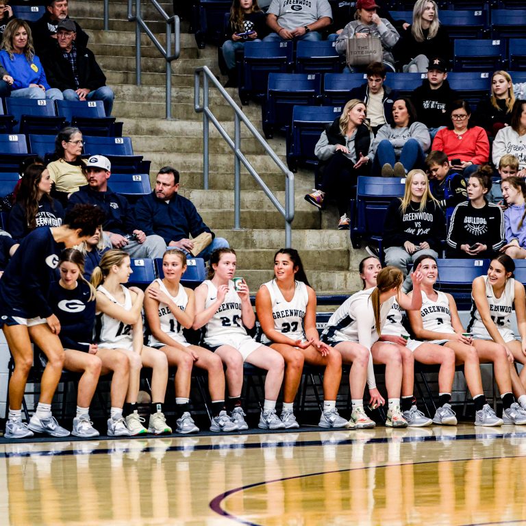 Lady Bulldogs Cruise Past Goblins