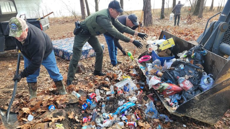 AGFC cleans up trash at Lake Wilhelmina