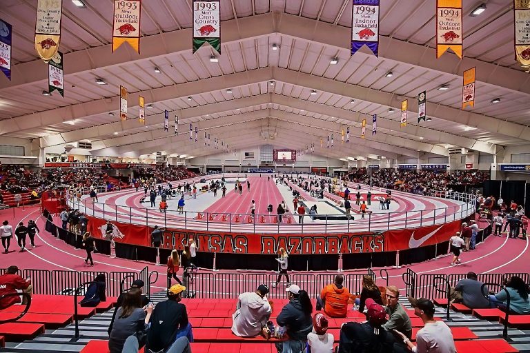 Arkansas Invitational Opens the 2023 Indoor Track Season on Friday