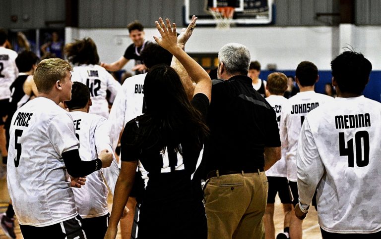 Paris High School Hosts a Successful 3A-4 District Basketball Tournament