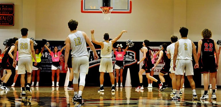 Charleston Survives 3A State First Round with Dramatic Last Minute Comeback Victory Over Benton Harmony Grove, 40-39