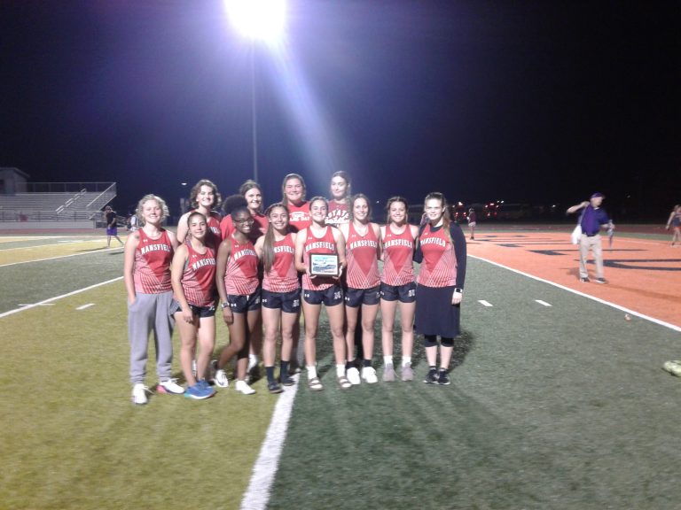 MHS Senior Girls Celebrate with Half Point Victory