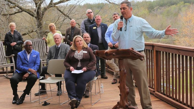 PRADCO Donates to ‘Reimagine’ Nature Center