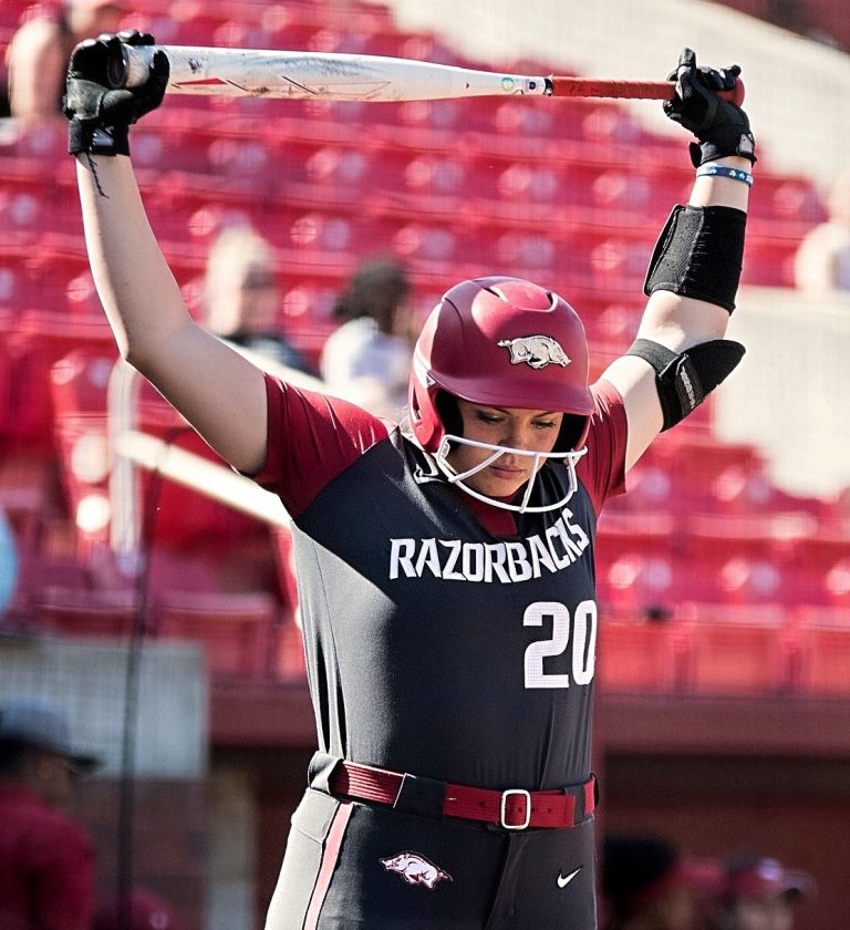 Kentucky Escapes Series Sweep with 3-1 Win Over Arkansas on Sunday