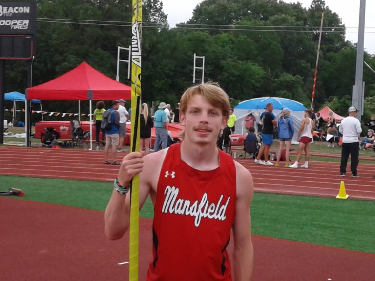 Tigers Endure MOC Rain Hinkle Goes Over 12’ 6”