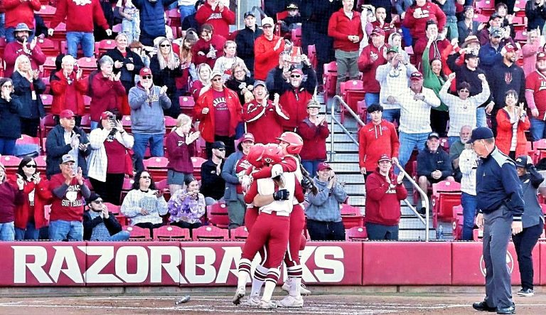 Arkansas Defeats Tennesse 2-0 in Game Three to Win the Series and Give the Vols Their First Series Loss of the Season
