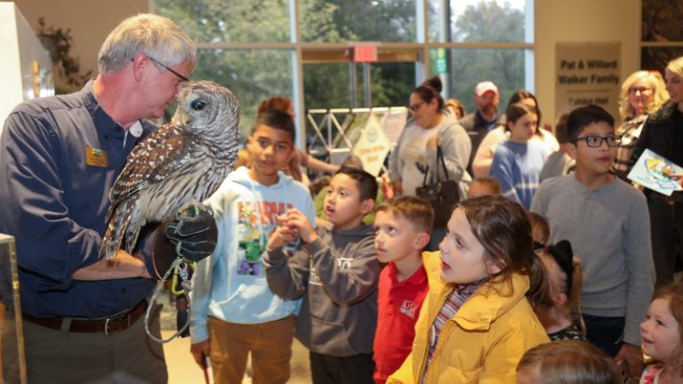 AGFC, AEDC Offer $713,000 from Poaching Fines to Arkansas Schools