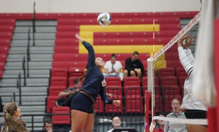 UAFS rallies for five-set win at Drury