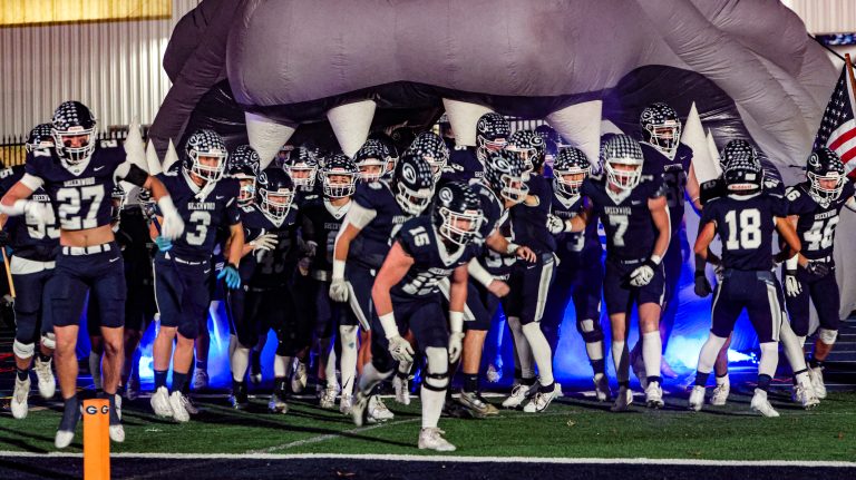 Bulldogs Drop Bombers 56-14
