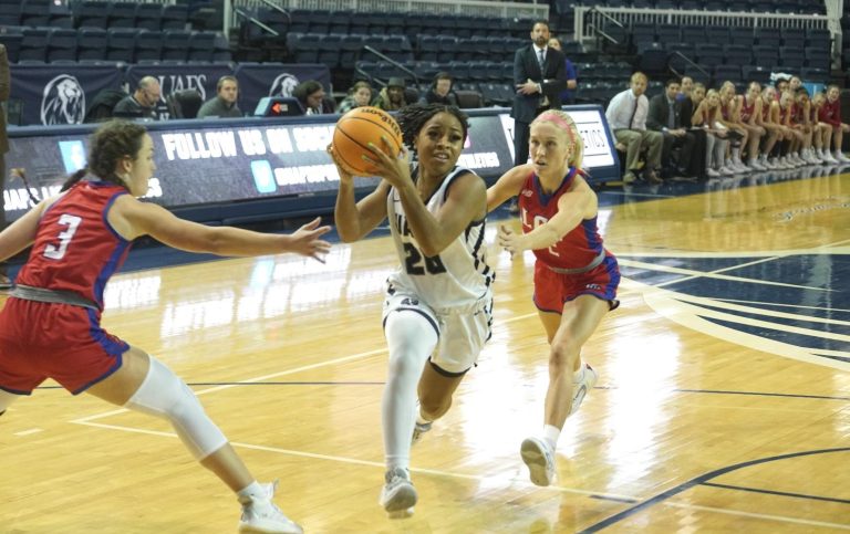 First quarter runs push Lions past Eagles