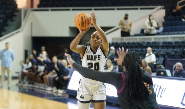 Lions tie three-point record in wire-to-wire win over Cameron
