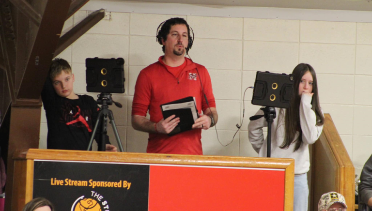 Mansfield Breaks Out Of Caveman Mode To Enter The Modern Livestream World