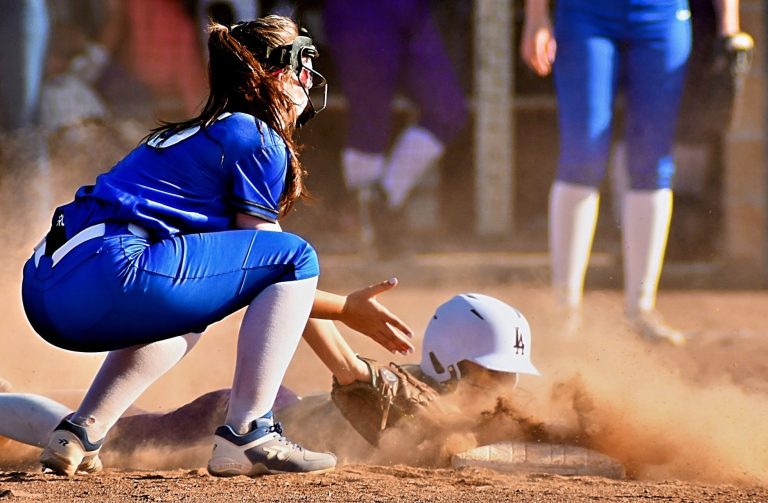 Paris Softball Hopes to Take Next Step in Program Rebuild This Season