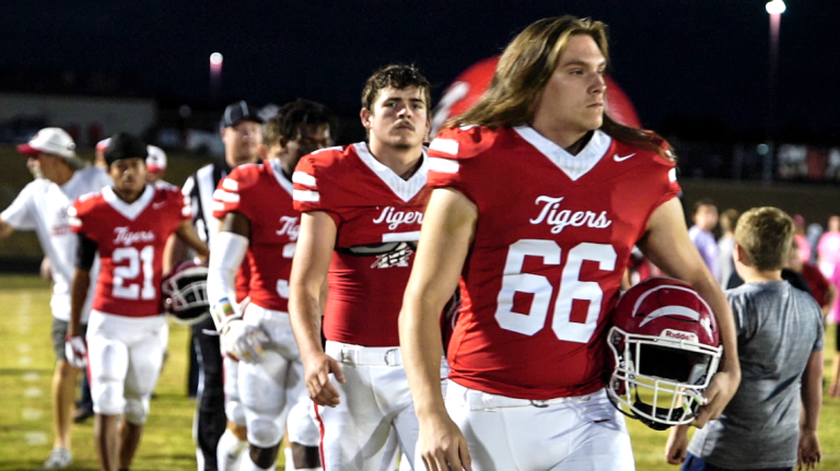 SR Tigers Outpaced By Greyhounds In Semifinals