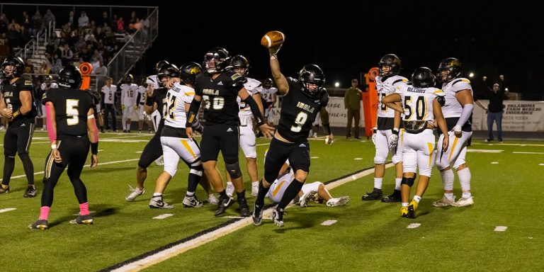 T‑Mobile Crowns Inola High School Champion in Friday Night 5G Lights Competition